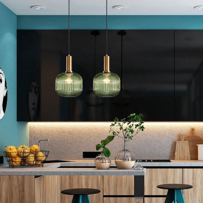 BE SHINE Petite suspension en verre ornée de laiton