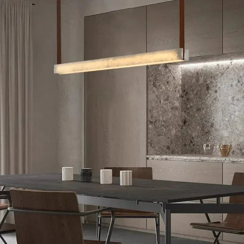 BE SHINE Suspension en pierre albâtre avec descente en cuir