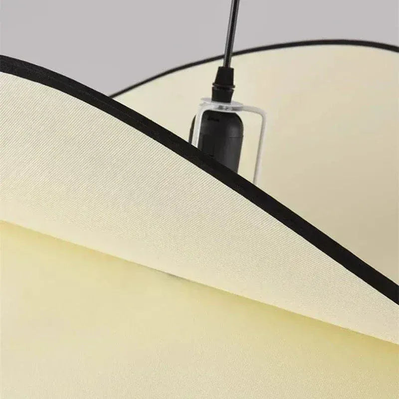Eclairage suspension Suspension beige en tissu