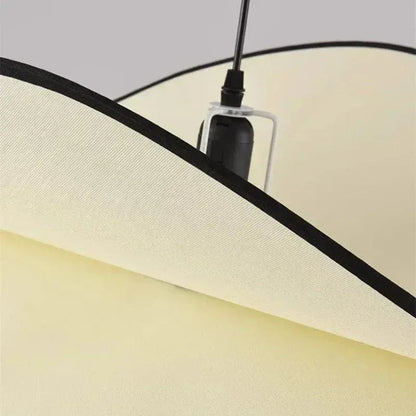 Eclairage suspension Suspension beige en tissu