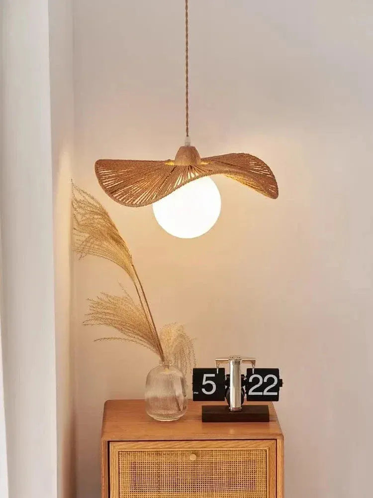 ECLAIRAGE SUSPENSION Suspension boule avec abat-jour en corde de chanvre