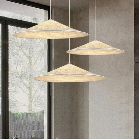 Eclairage suspension Suspension chapeau blanc