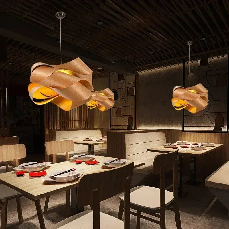 Eclairage suspension Suspension en bois design organique