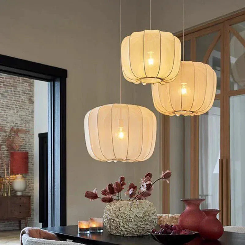 Eclairage suspension Suspension en tissu blanc