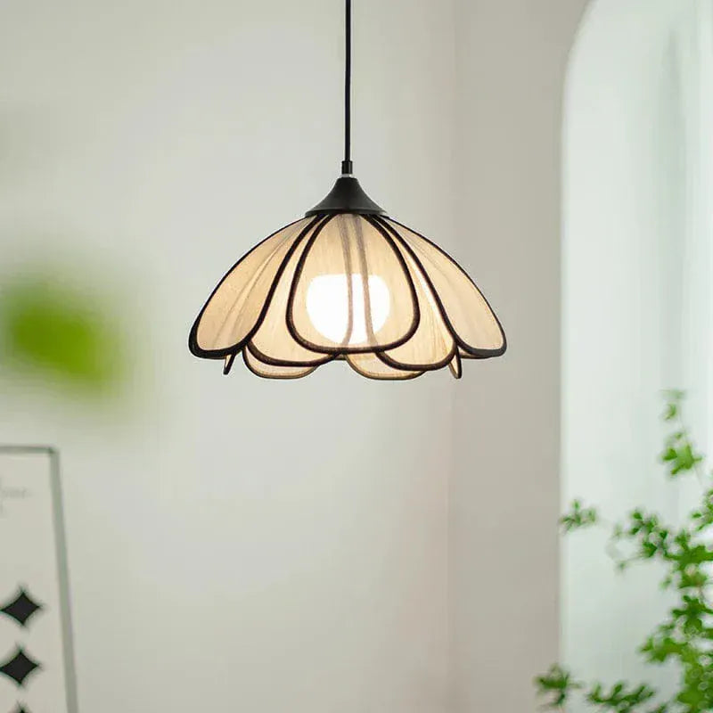 Eclairage suspension Suspension fleur en tissu