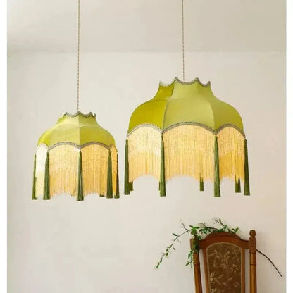 Eclairage suspension Suspension verte ambiance cabaret